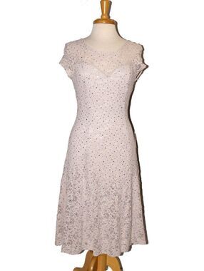 NWOT Fanny #1578 Short Stretch Lace Formal or Evening Dress-Size L-DUSTY SILVER